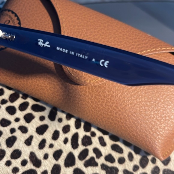 Rayban New Wayfarer RB 2132 - Worn Twice - Picture 4 of 7